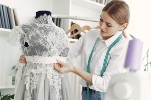 Skilled Wedding Gown Seamstress in New York